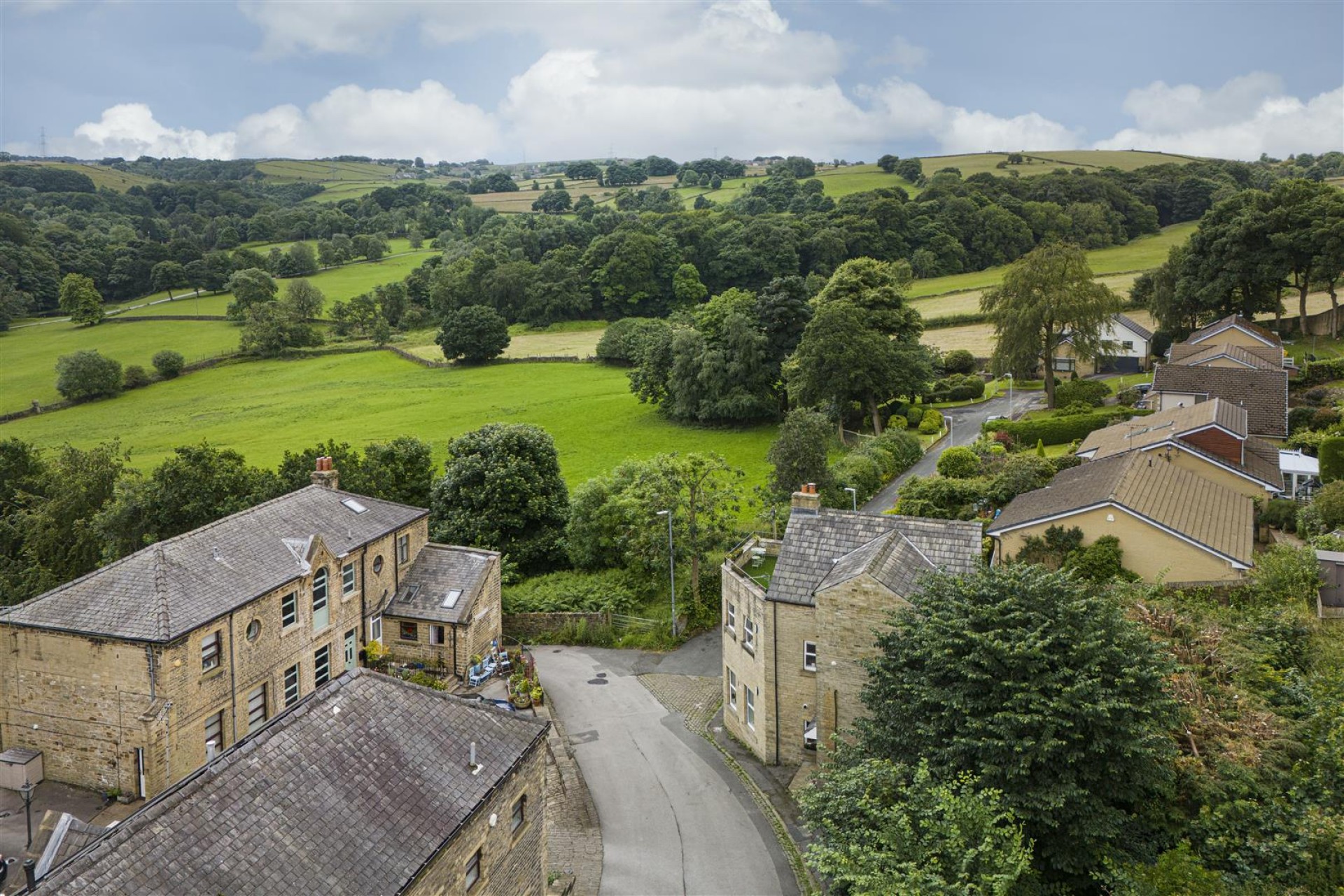 Images for Shaw Lane, Holywell Green, Halifax