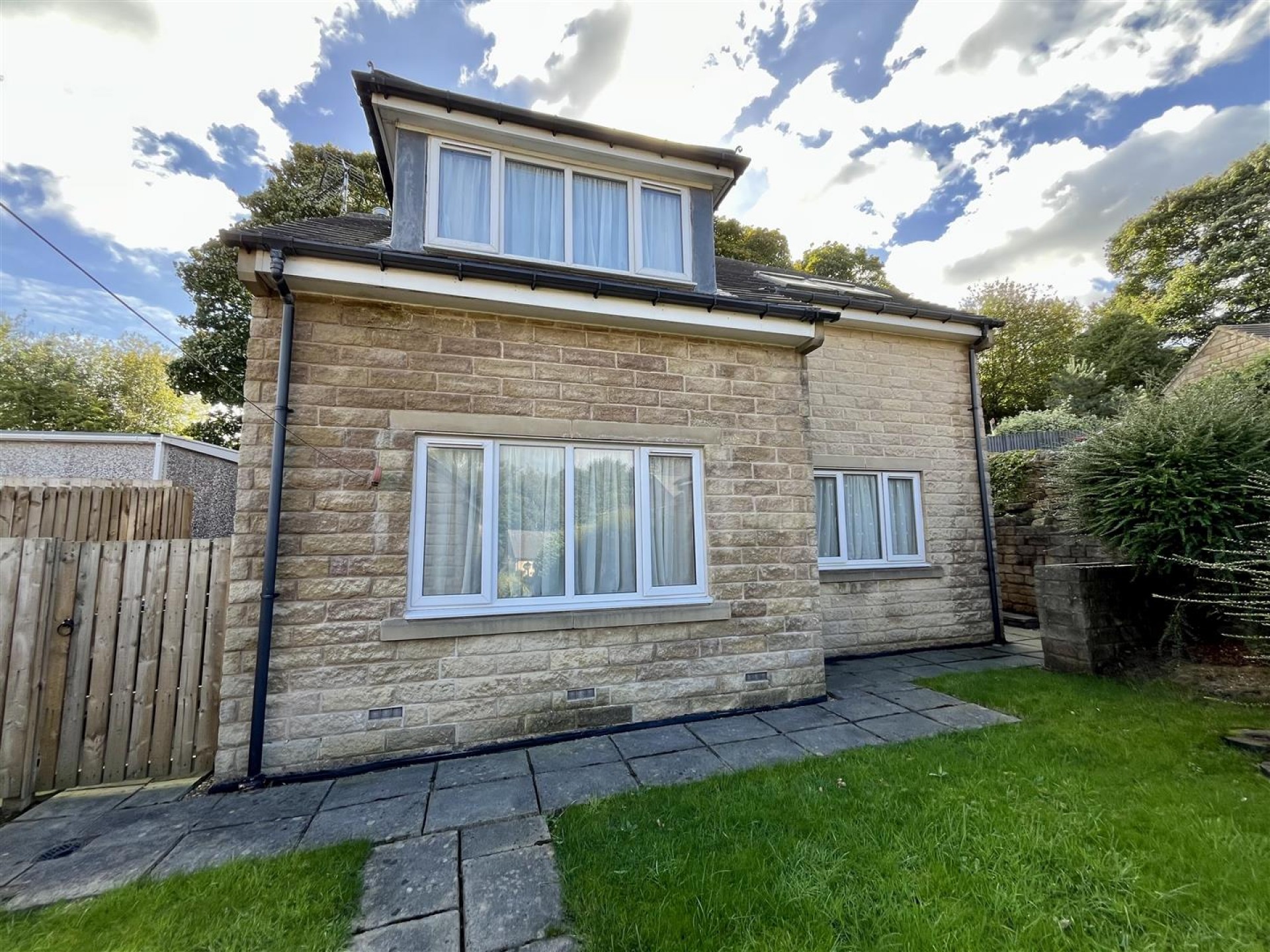 Images for Maple Fold, Elland