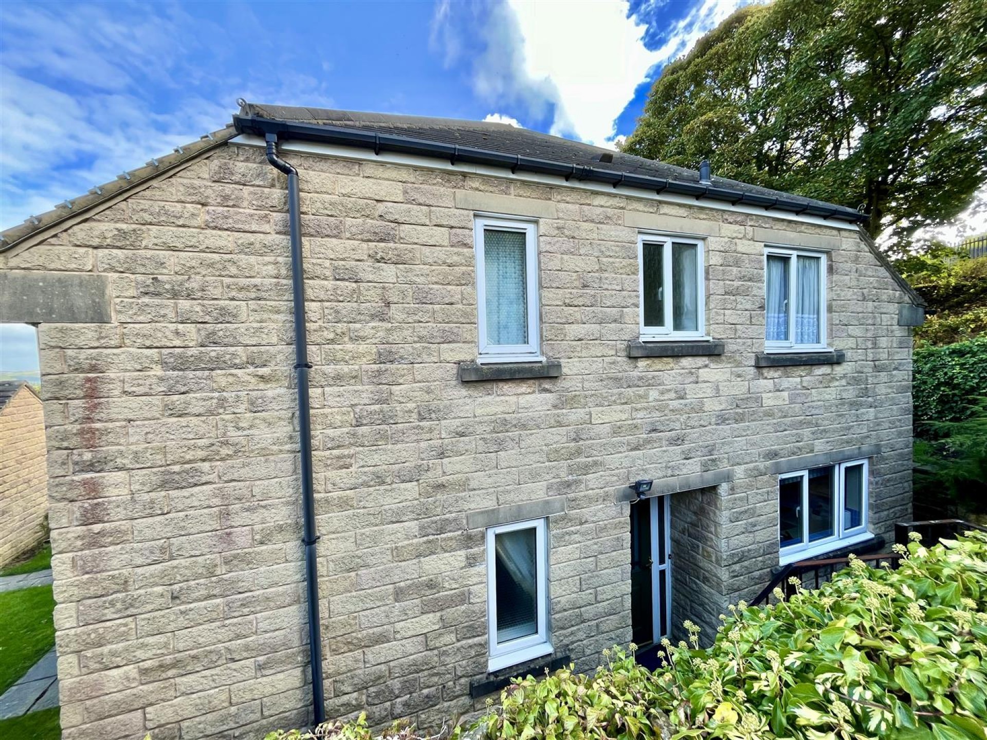 Images for Maple Fold, Elland