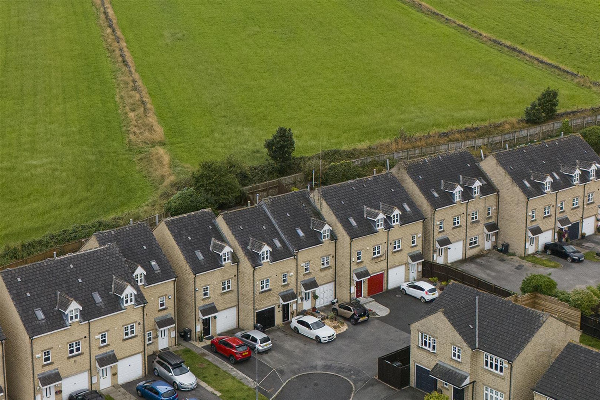 Images for High Bank Close, Elland