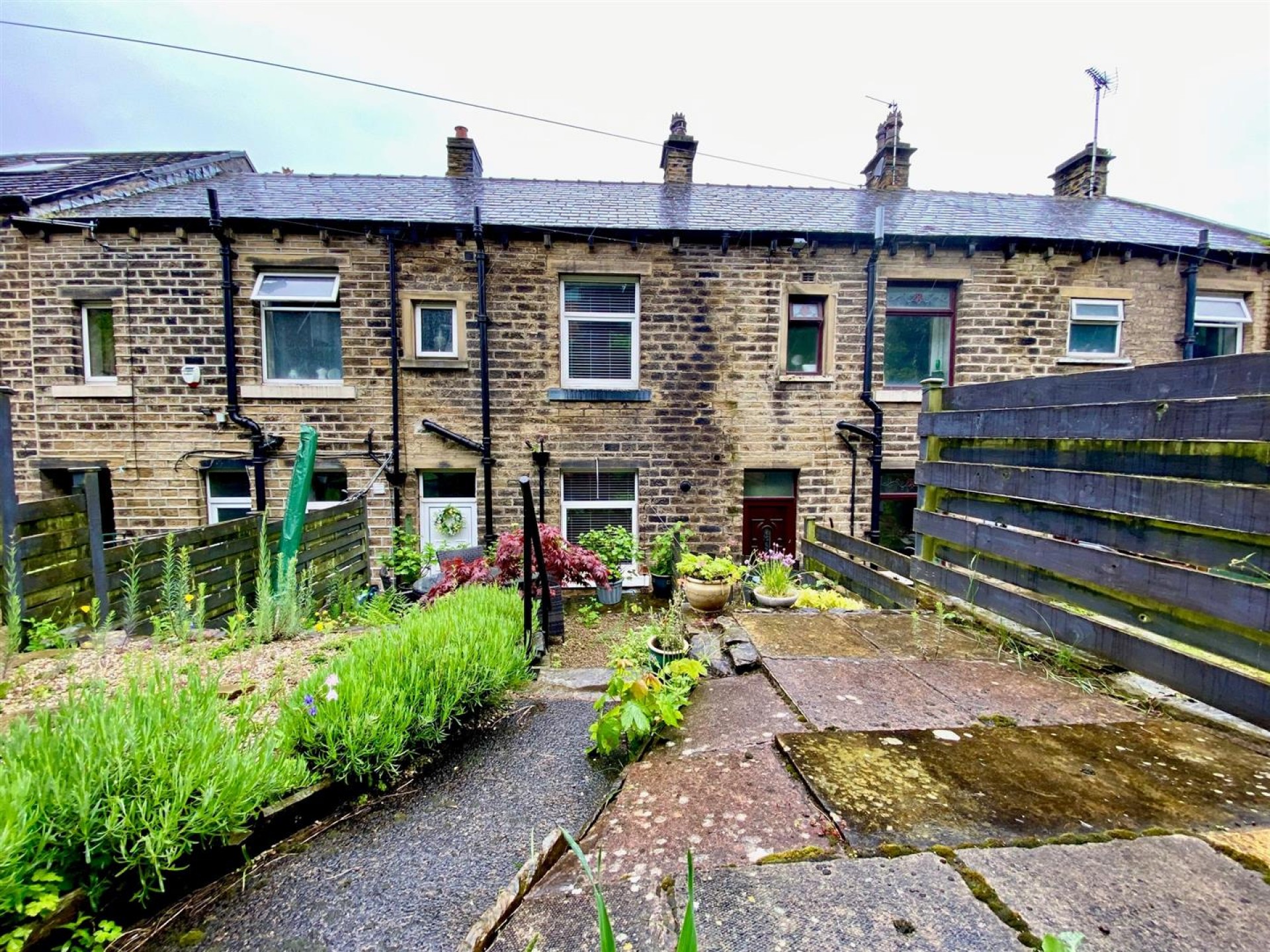 Images for Vicarage Road, Longwood, Huddersfield