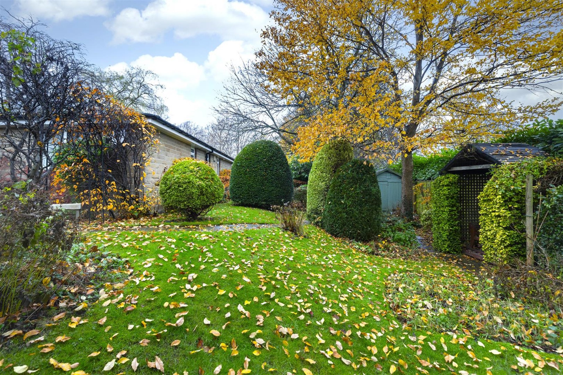 Images for Greenhead Avenue, Huddersfield