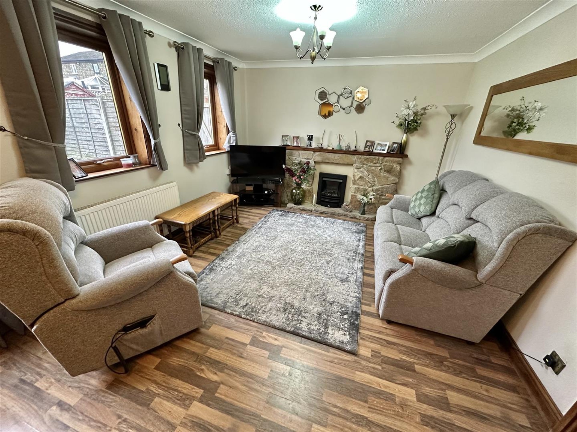 Images for John Booth Close, Roberttown, Liversedge